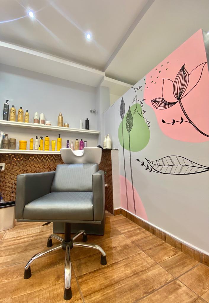 Cantinho decorado do Espaço Pérola's, salão de beleza em Pechincha
